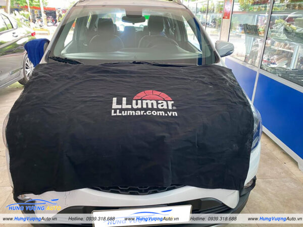 Dán phim cách nhiệt Llumar Forf Fotuner