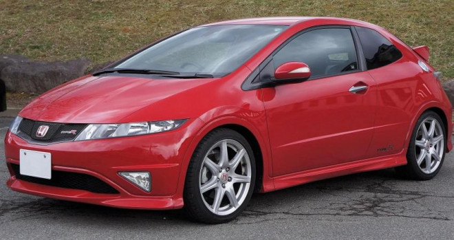 Honda Civic Type-R FN2. Ảnh: Hotcars.